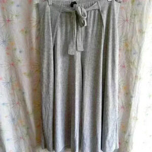 Betsy Johnson ribbed cotton  coolots with built in tie